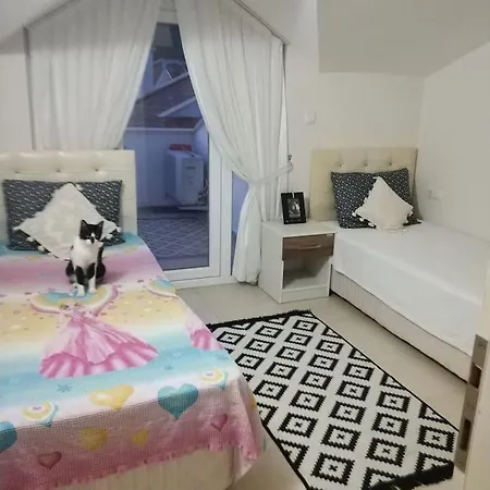 Apartment Seckin Tesiste Sahibinden 3+1 Dubleks Denize Yakin Fethiye