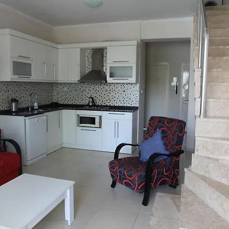 Seckin Tesiste Sahibinden 3+1 Dubleks Denize Yakin Apartment