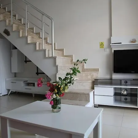 Seckin Tesiste Sahibinden 3+1 Dubleks Denize Yakin Apartment